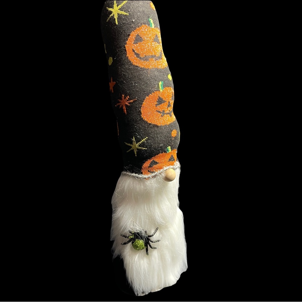 HALLOWEEN Gnome Handmade 001